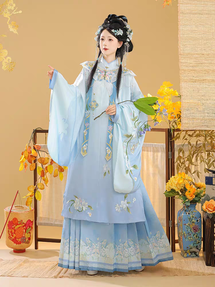 Hanfu full set with cloud shoulder and horse face skirt S-XL