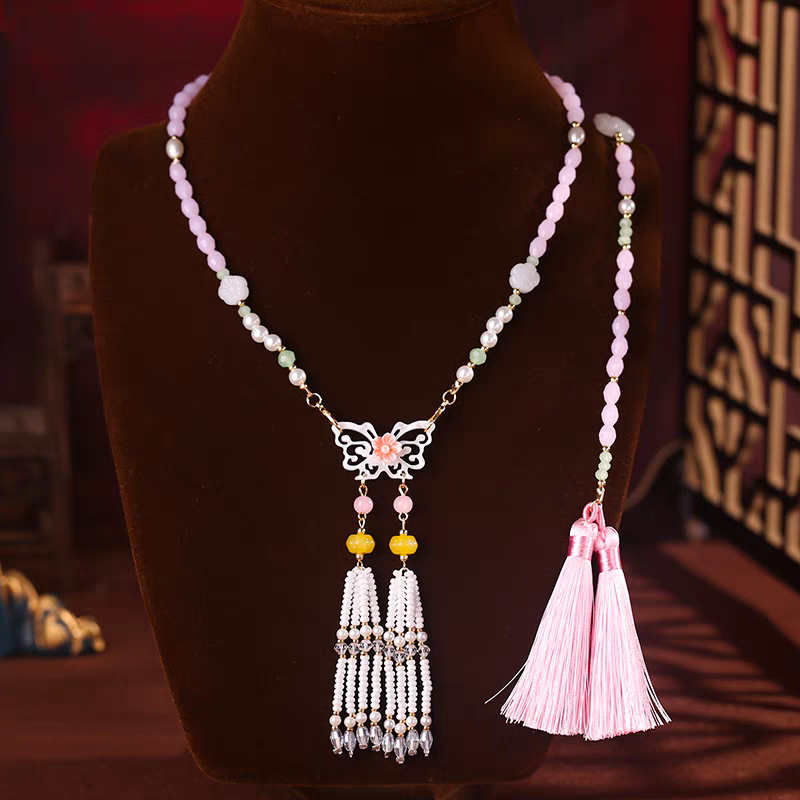 Chinese-style necklace