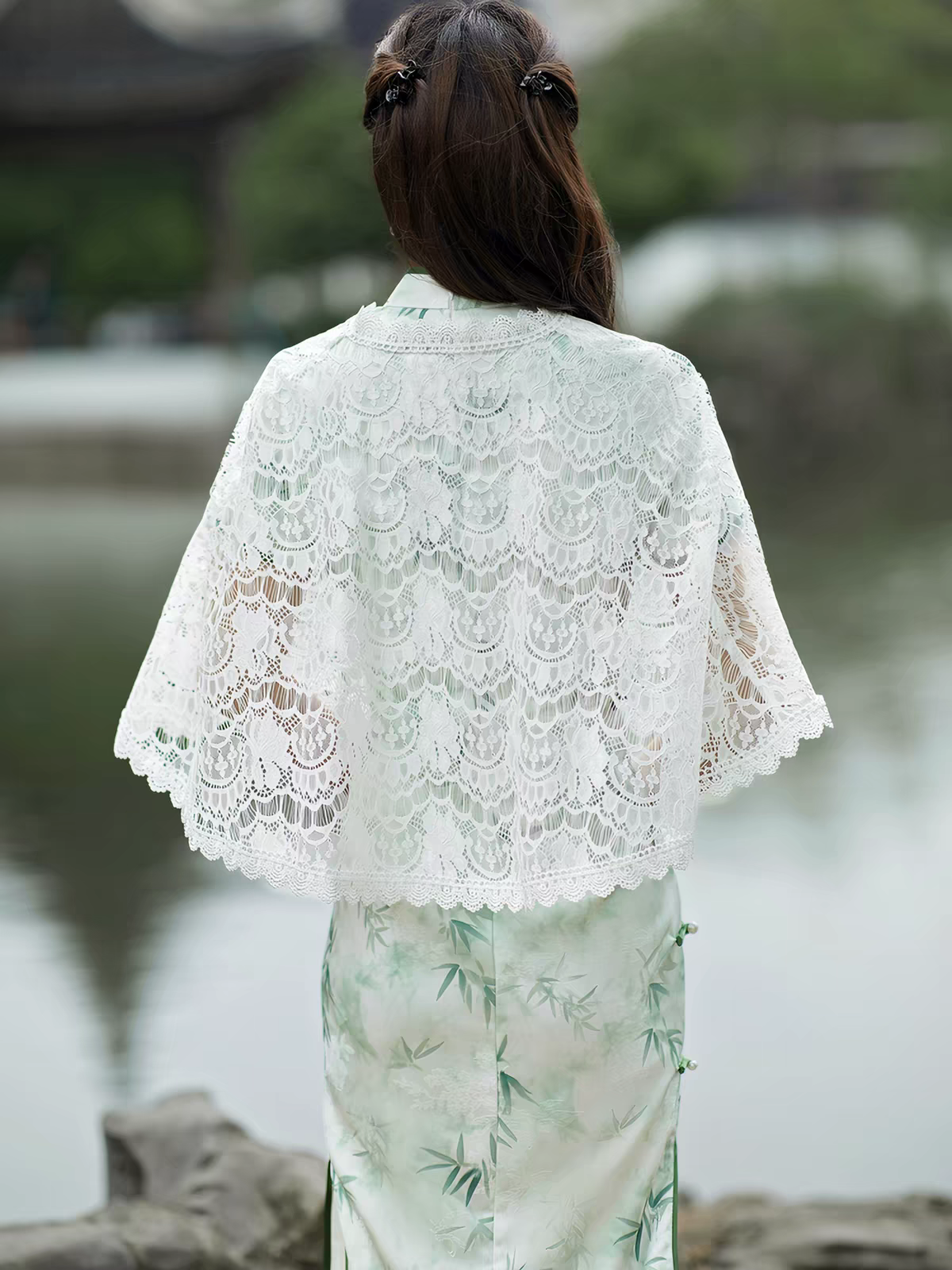 Cheongsam Shawl Wrap — Lightweight Summer Cover-Up for Qipao & Dresses