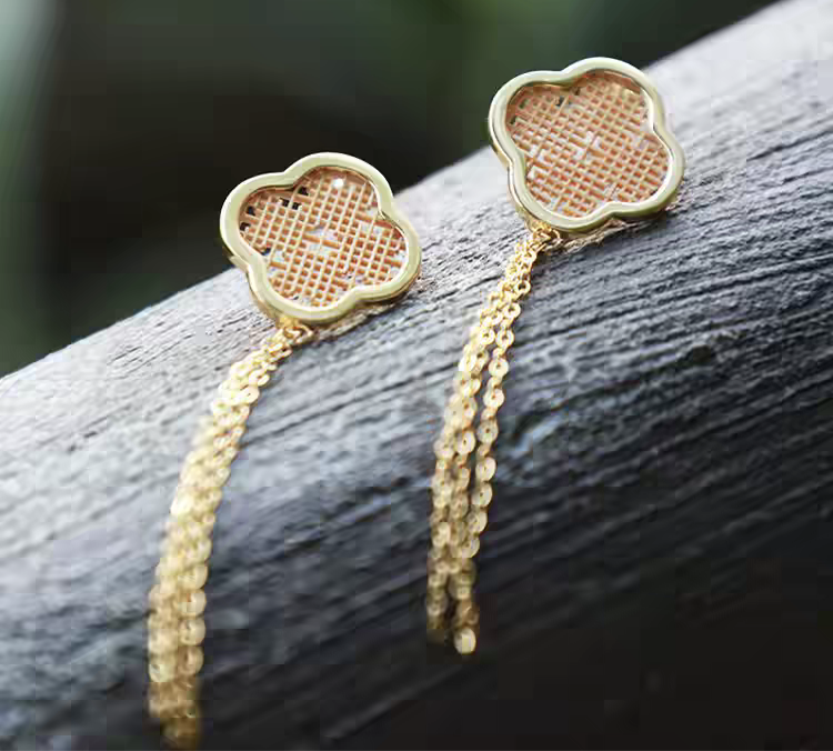 Begonia Flower Window Bamboo Earrings|A Touch of Chinese Elegance