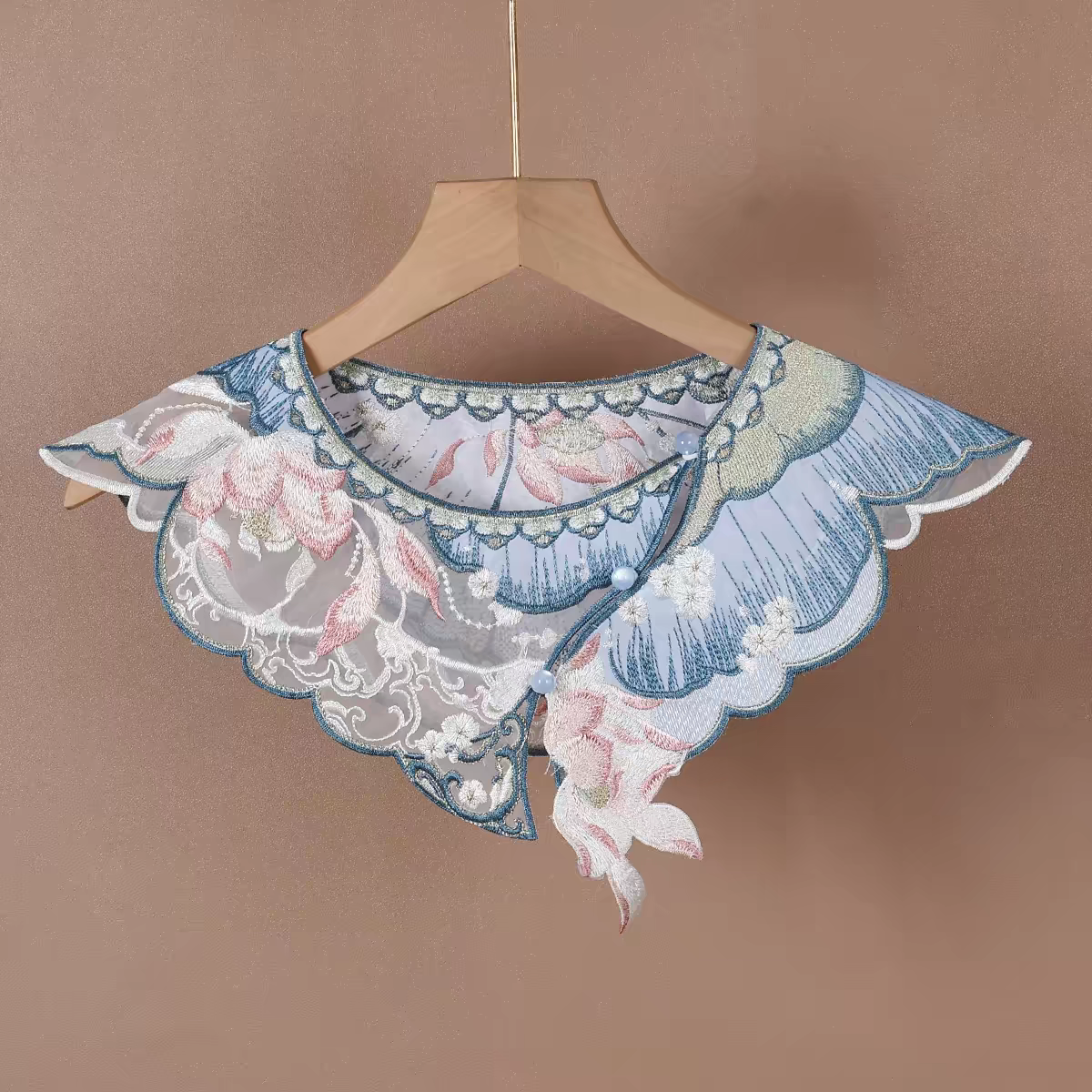 云肩Yunjian Chinese Cloud Collar – Traditional Embroidered Cape for Hanfu & Qipao