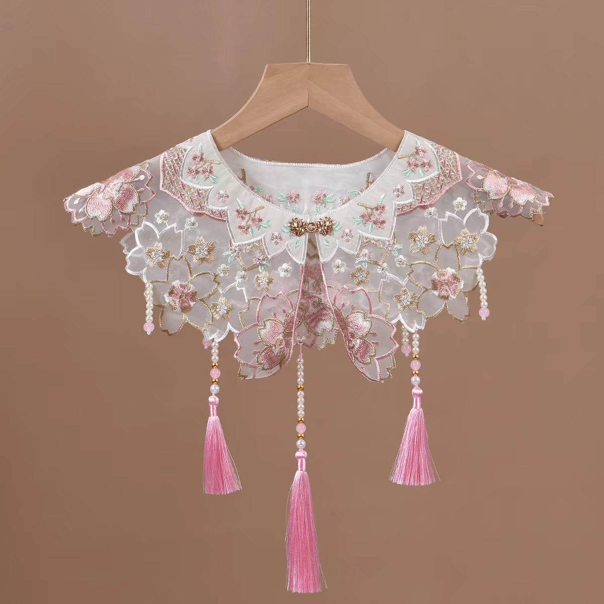云肩Yunjian Chinese Cloud Collar – Traditional Embroidered Cape for Hanfu & Qipao