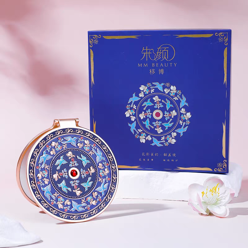 Guofeng Hand Mirror – Traditional Charm, Perfect for Gifting