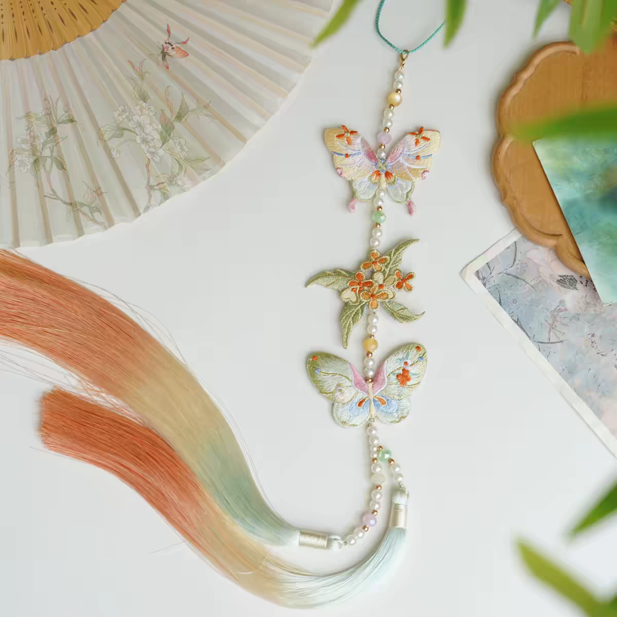 Embroidered Tassel Pendant – Traditional Hanfu Jinbu Waist Ornament, Perfect for Mamianqun & Qipao