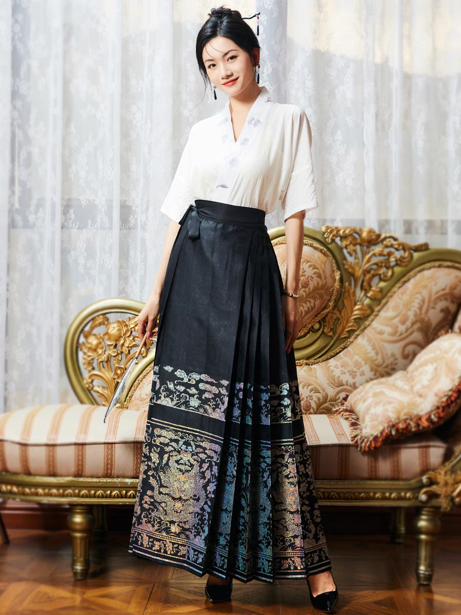Skirt berwajah kuda, saiz S-4XL