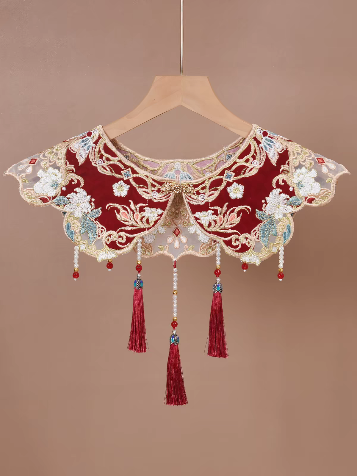 Yunjian|Layers Around the Shoulders