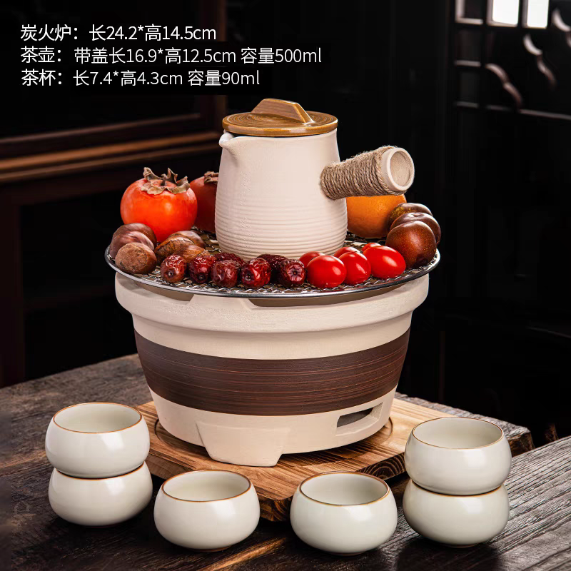 Membancuh teh di sekeliling dapur