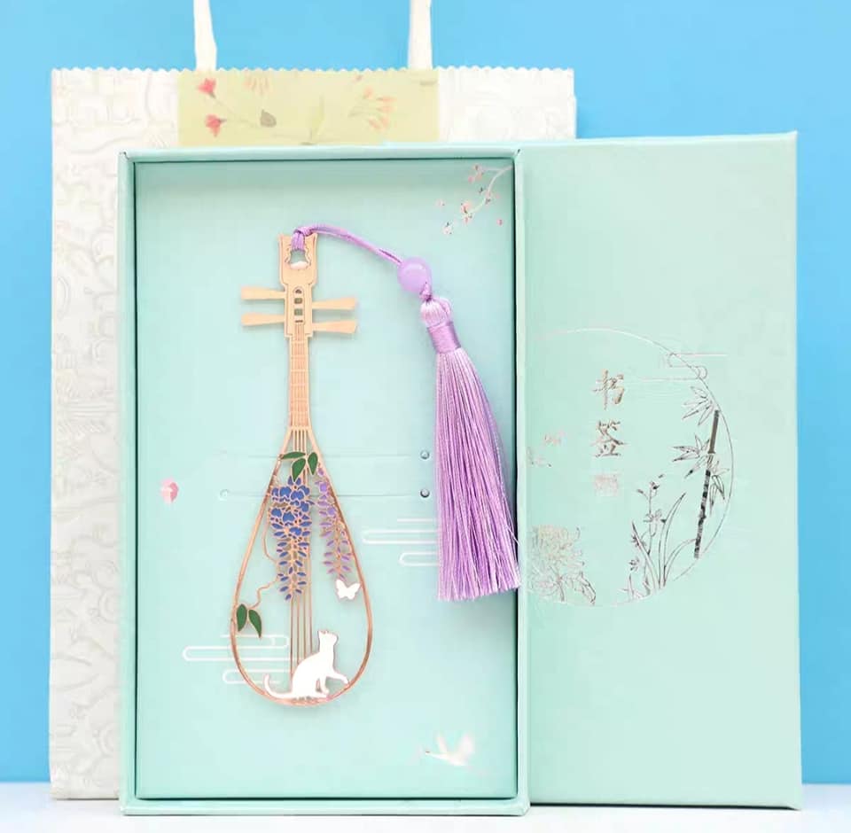 琵琶貓咪嬉戲書籤