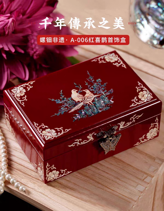 Discover the Beauty of Chinese Mother-of-Pearl Lacquerware