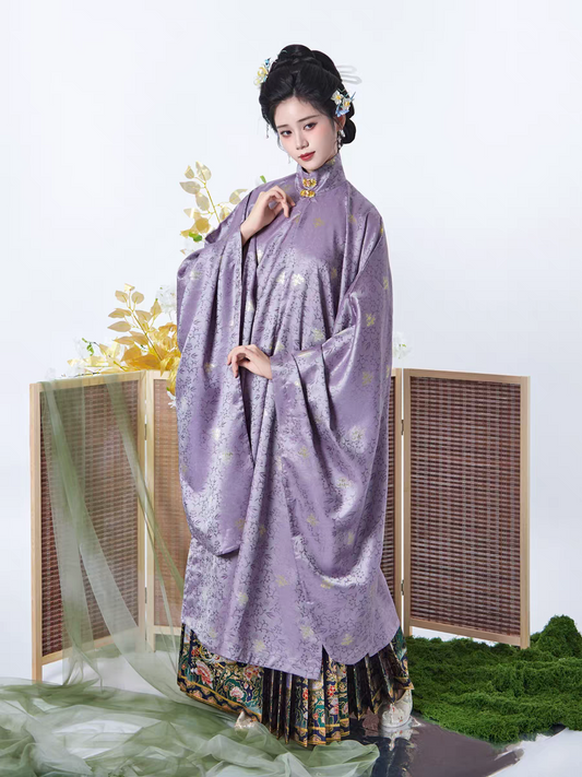 Why are so many Americans falling in love with traditional hanfu? Let me share my story 🧡