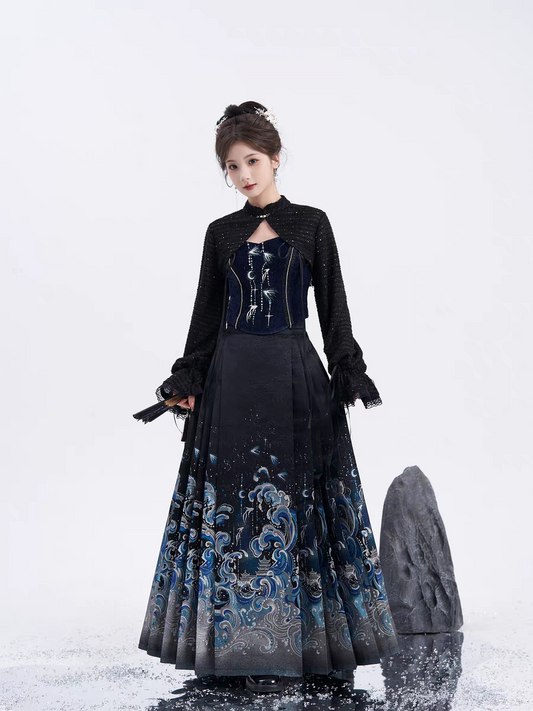 Why Has the Mamian Skirt Become a Popular Graduation Outfit?