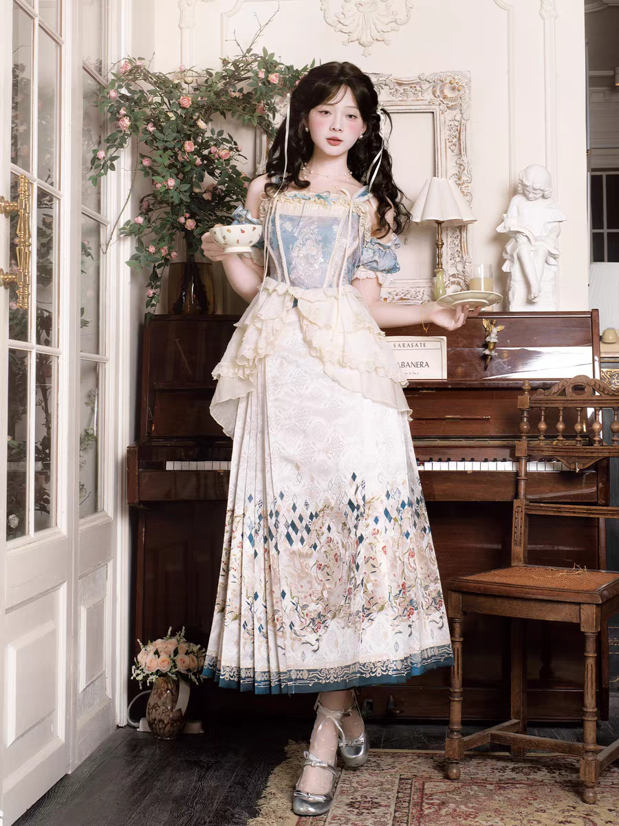马面裙不流行了吗？汉服退热潮了？还有人喜欢汉服马面裙吗？新中式穿搭哪里可以购买？