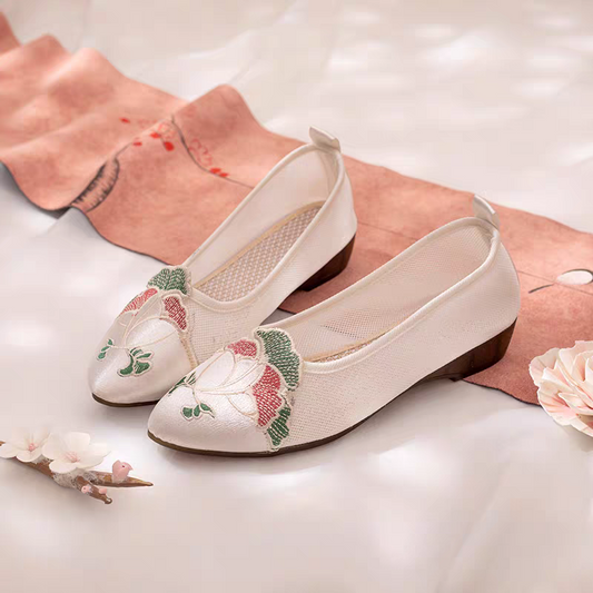 什么鞋子适合搭配汉服马面裙？穿旗袍应该搭配什么鞋子？汉服鞋子推荐！可邮寄马来西亚新加坡台湾美国等