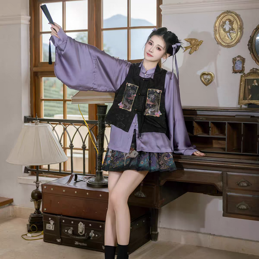 Yukl Shop ships worldwide and serves international customers who are new to Hanfu and Qipao.