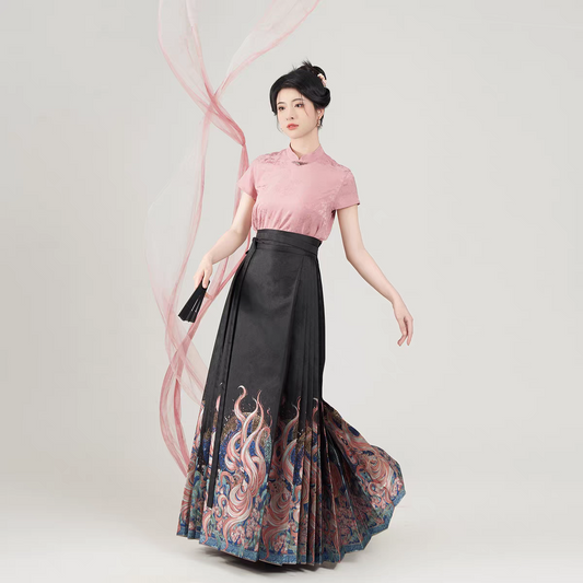 Why Don’t You Look Slimmer in a Horse-Face Skirt?