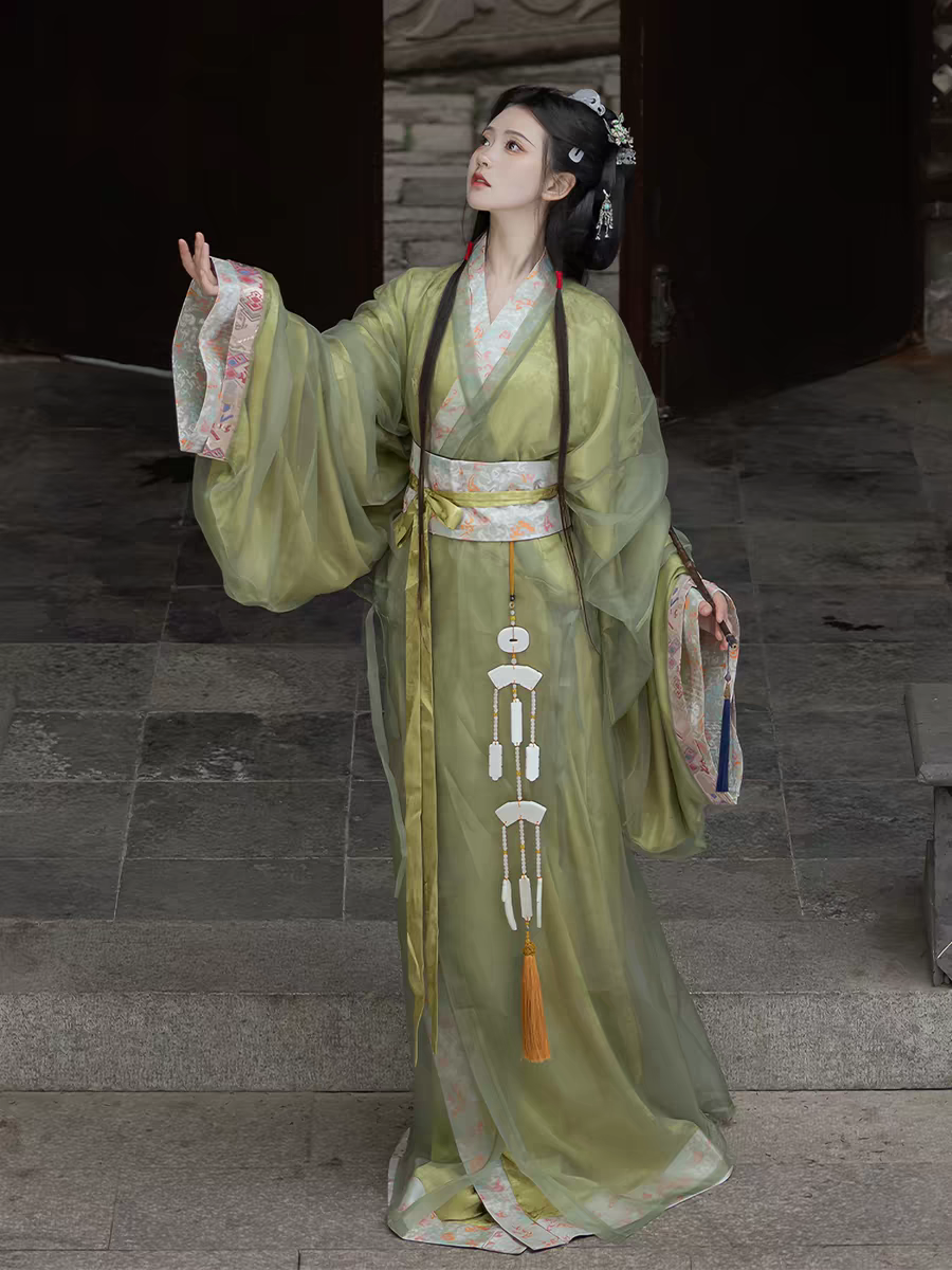 Cheap Hanfu in Bulk: A Realistic Guide for Recent Graduates Who Want to Start a Small Business