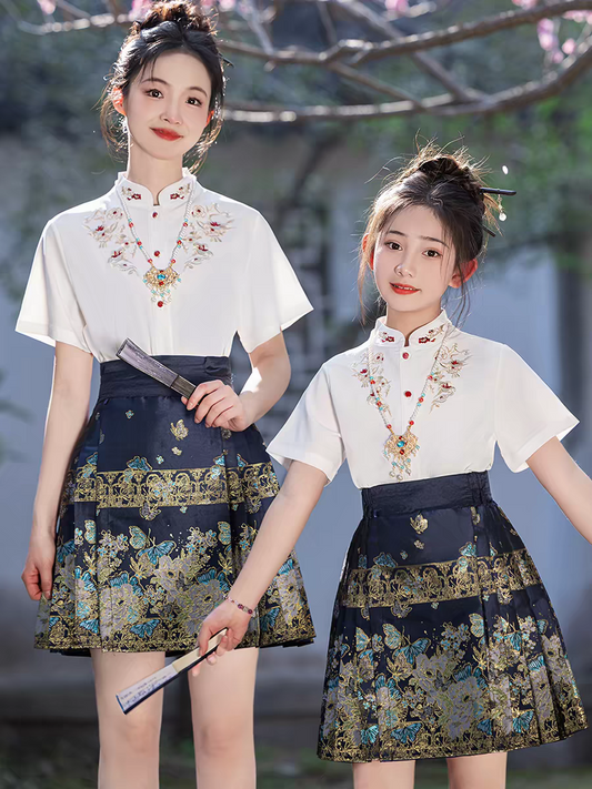 Yukl Shop: Specializes in beginner-friendly Ming-style Hanfu, Mamian skirts, and accessories, offering direct shipping to Canada.