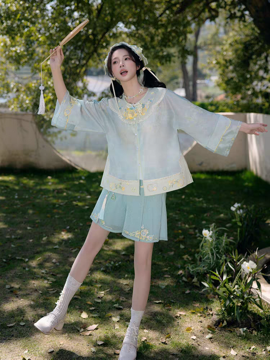 How To Style Daily Hanfu Without Looking Like Cosplay?