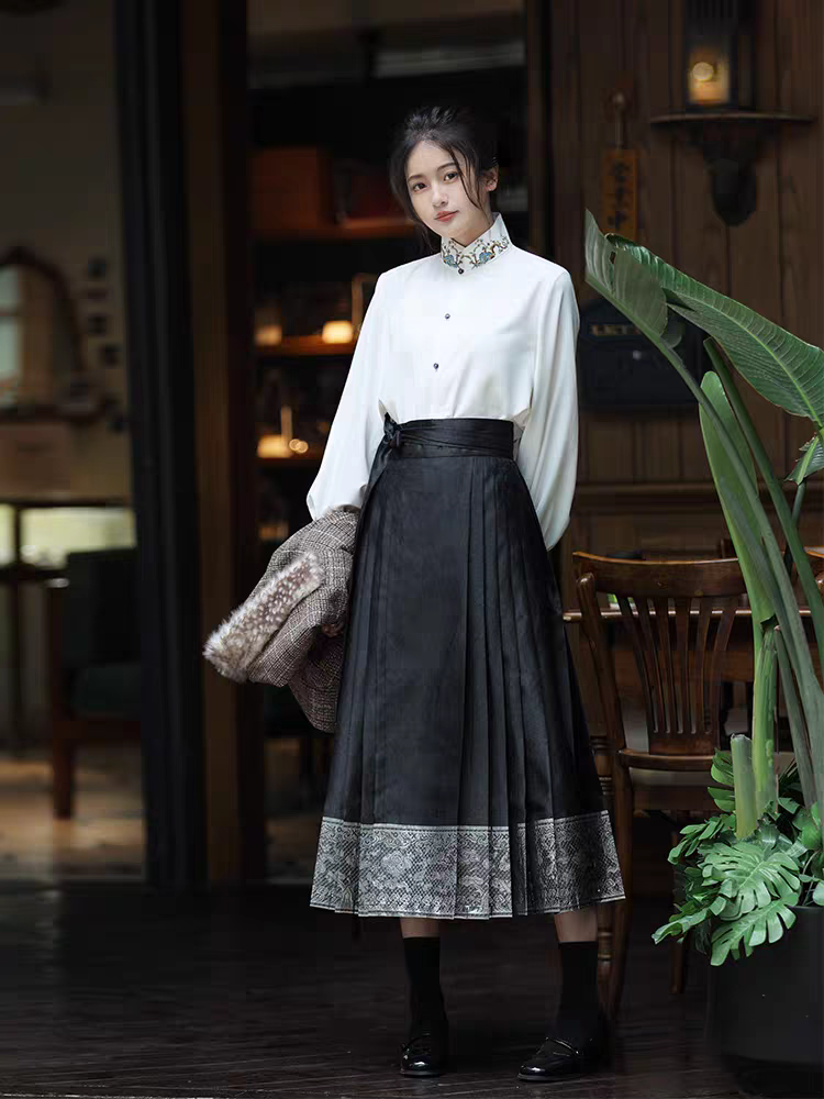 Modern Hanfu for Work | Elegant Office-Friendly Chinese Style Outfits