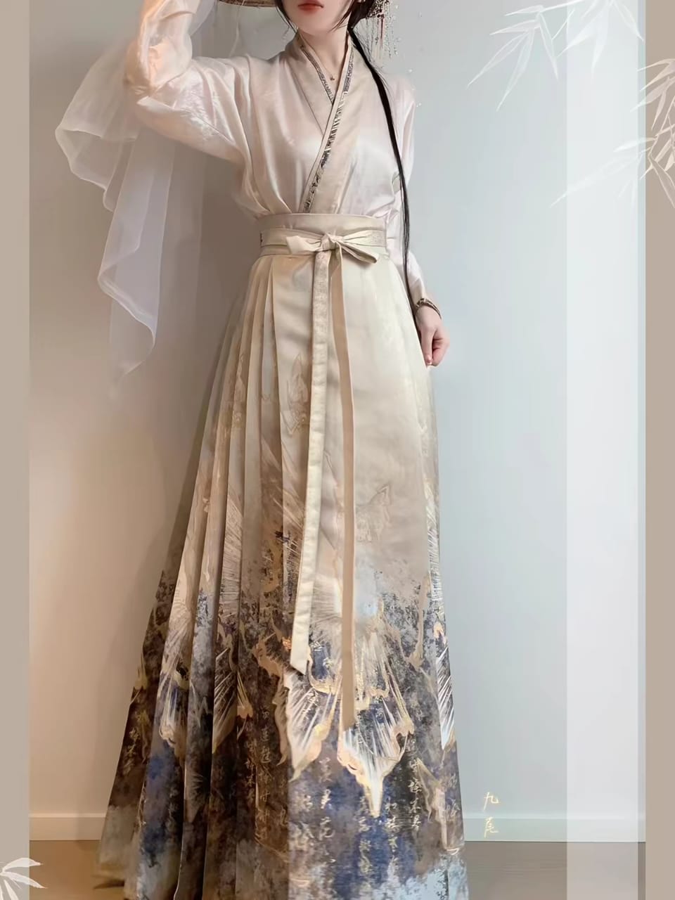 Gold‑Woven Mamian Skirt – Brocade Hanfu Skirt(single skirt)