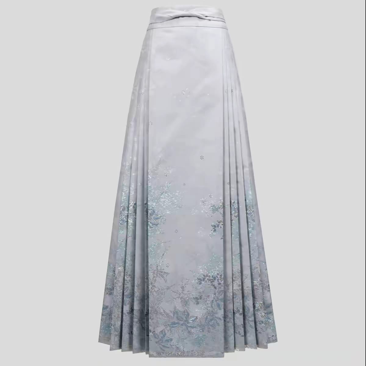 Ming-Style Hanfu Cape & Mamian Skirt