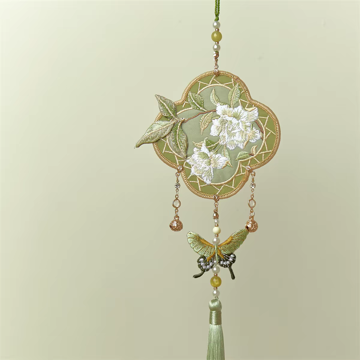 Embroidered Tassel Pendant – Traditional Hanfu Jinbu Waist Ornament, Perfect for Mamianqun & Qipao