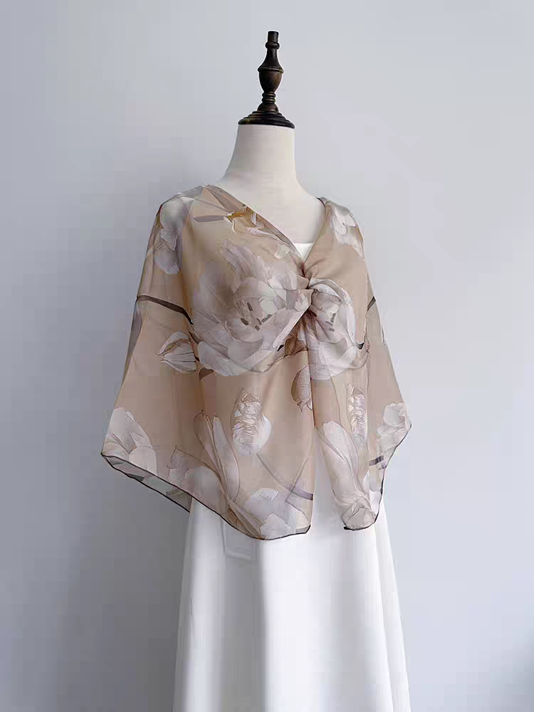 Guofeng Silk Scarf – Traditional Chinese Print Scarf for Hanfu, Qipao & Daily Wear