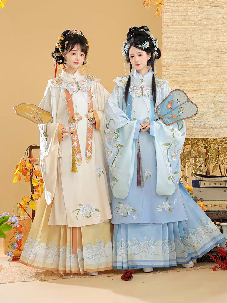 Hanfu full set with cloud shoulder and horse face skirt S-XL