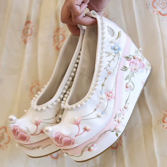 10cm Height-Increasing Chinese Embroidered Hanfu Shoes | Vintage Platform Shoes with Upturned Toe