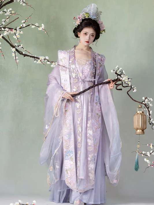 Song Dynasty-style Heavy Embroidery Large-Sleeve Hanfu Robe