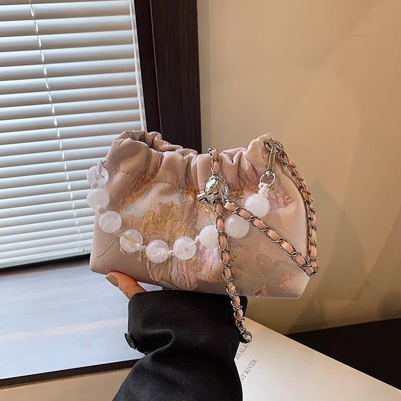 Antique style handbag