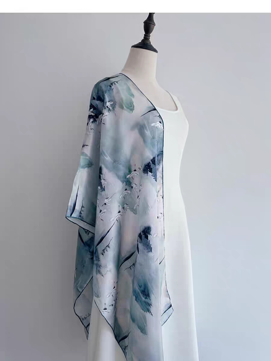 Guofeng Silk Scarf – Traditional Chinese Print Scarf for Hanfu, Qipao & Daily Wear