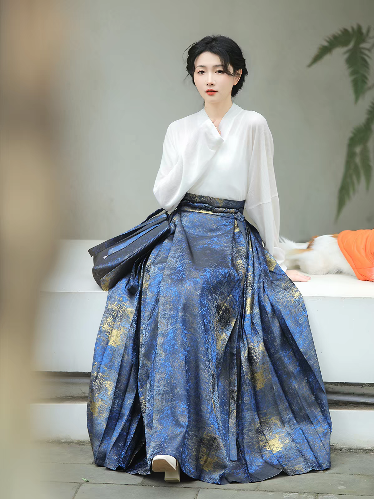 Gold Brocade Mamian Skirt (Single Skirt)| Modern Chinese Style Hanfu Skirt for Daily Wear & Office Outfit