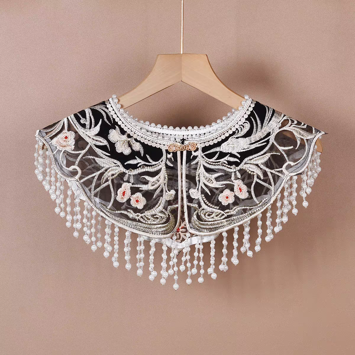 云肩Yunjian Chinese Cloud Collar – Traditional Embroidered Cape for Hanfu & Qipao