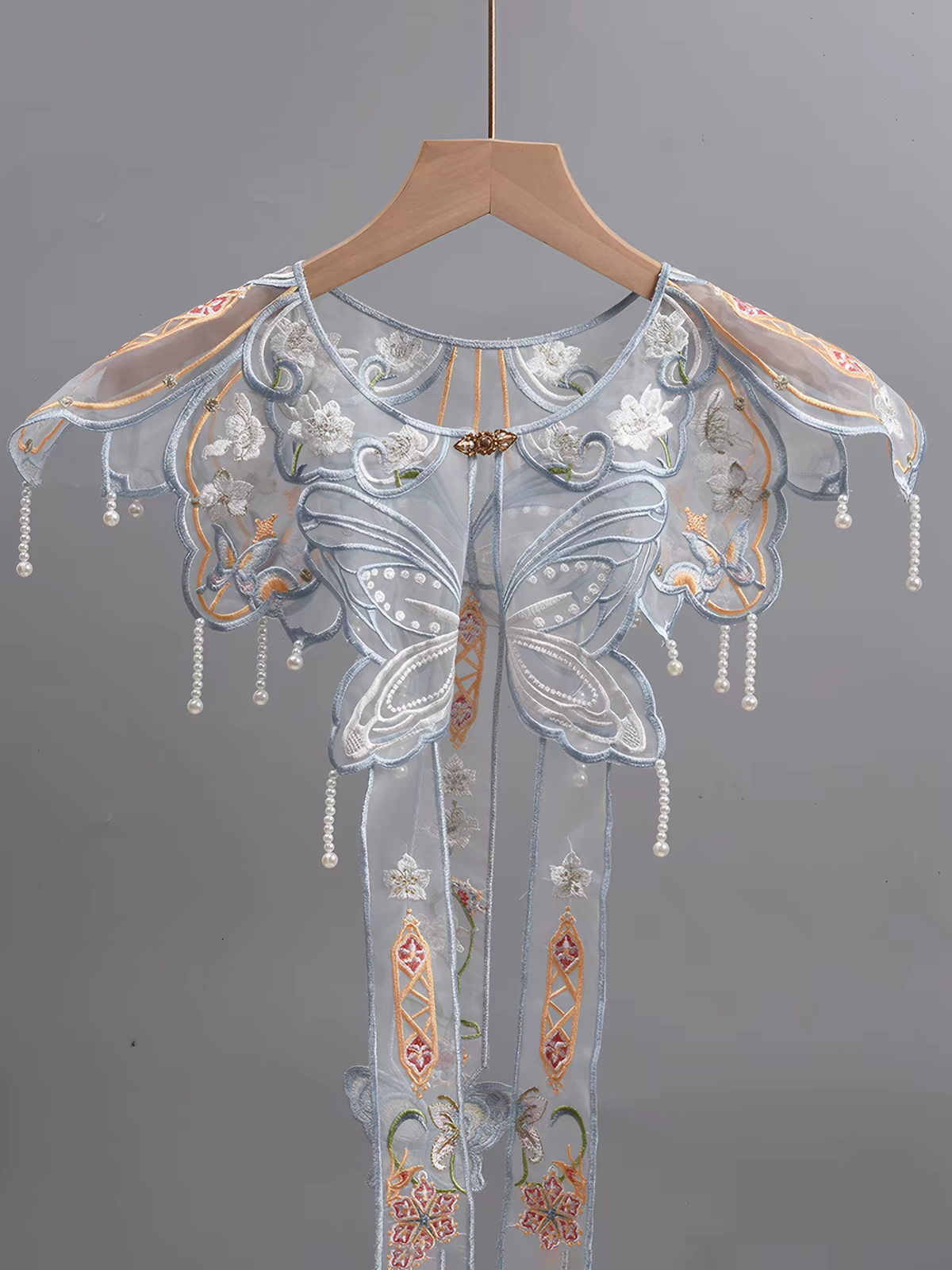 云肩Yunjian Chinese Cloud Collar – Traditional Embroidered Cape for Hanfu & Qipao