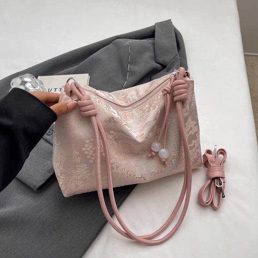 Antique style handbag古风手提包