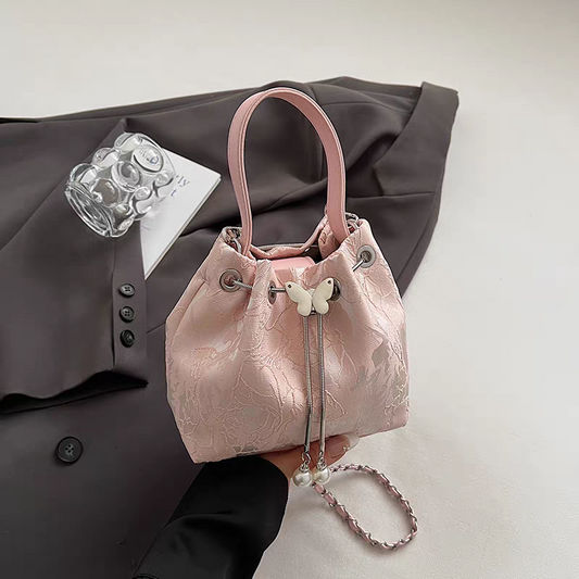 Antique style handbag古风手提包