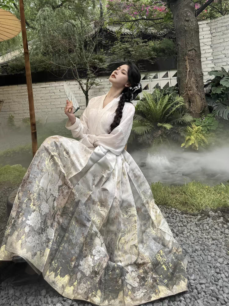 Gold‑Woven Mamian Skirt – Brocade Hanfu Skirt (single skirt) XS-XL