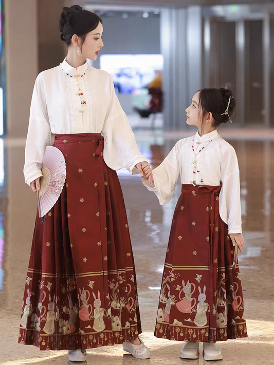 Mother-daughter matching horse-face skirt set