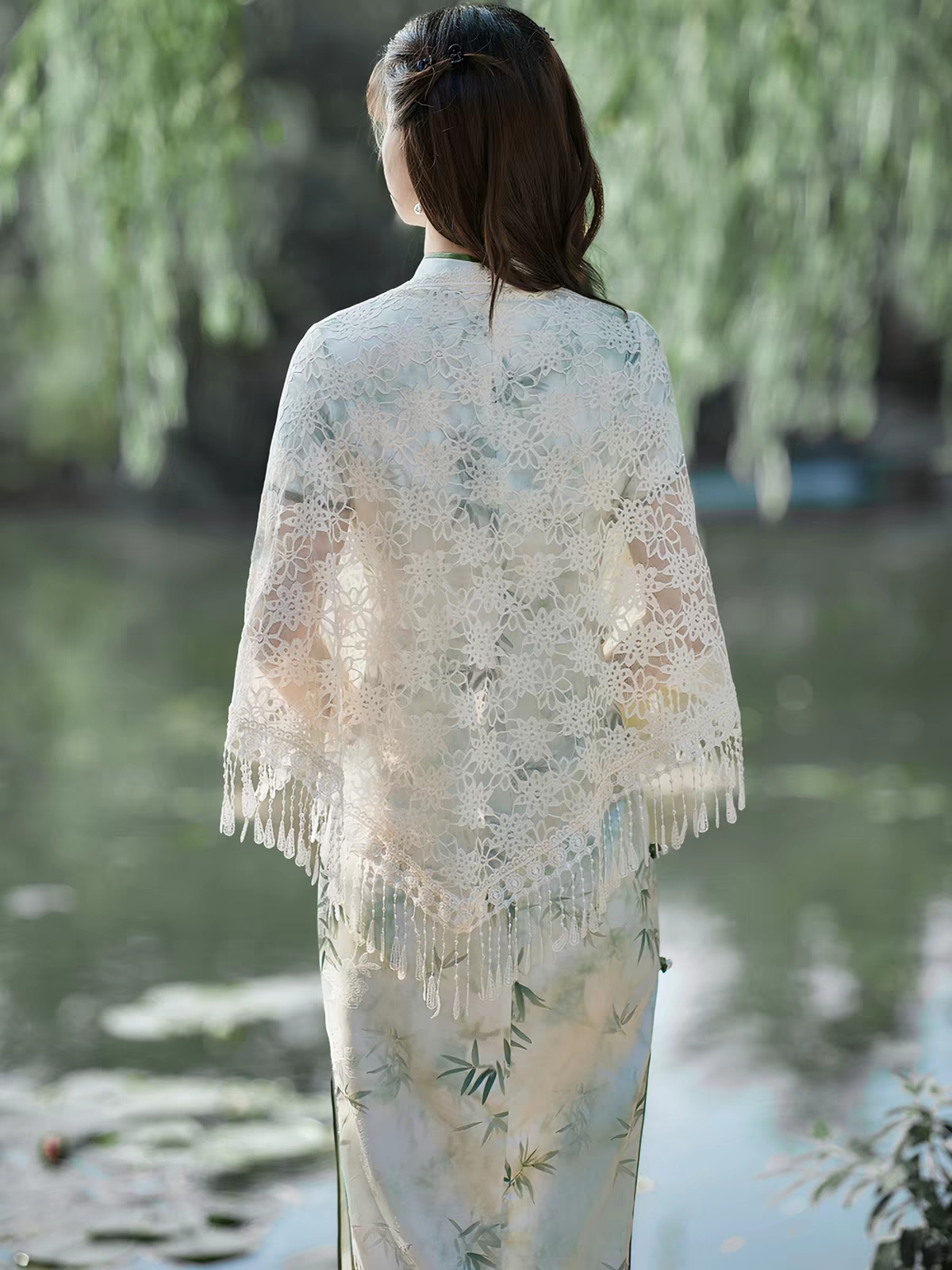 Apricot Cheongsam Shawl Wrap — Lightweight Lace Cover-Up for Qipao