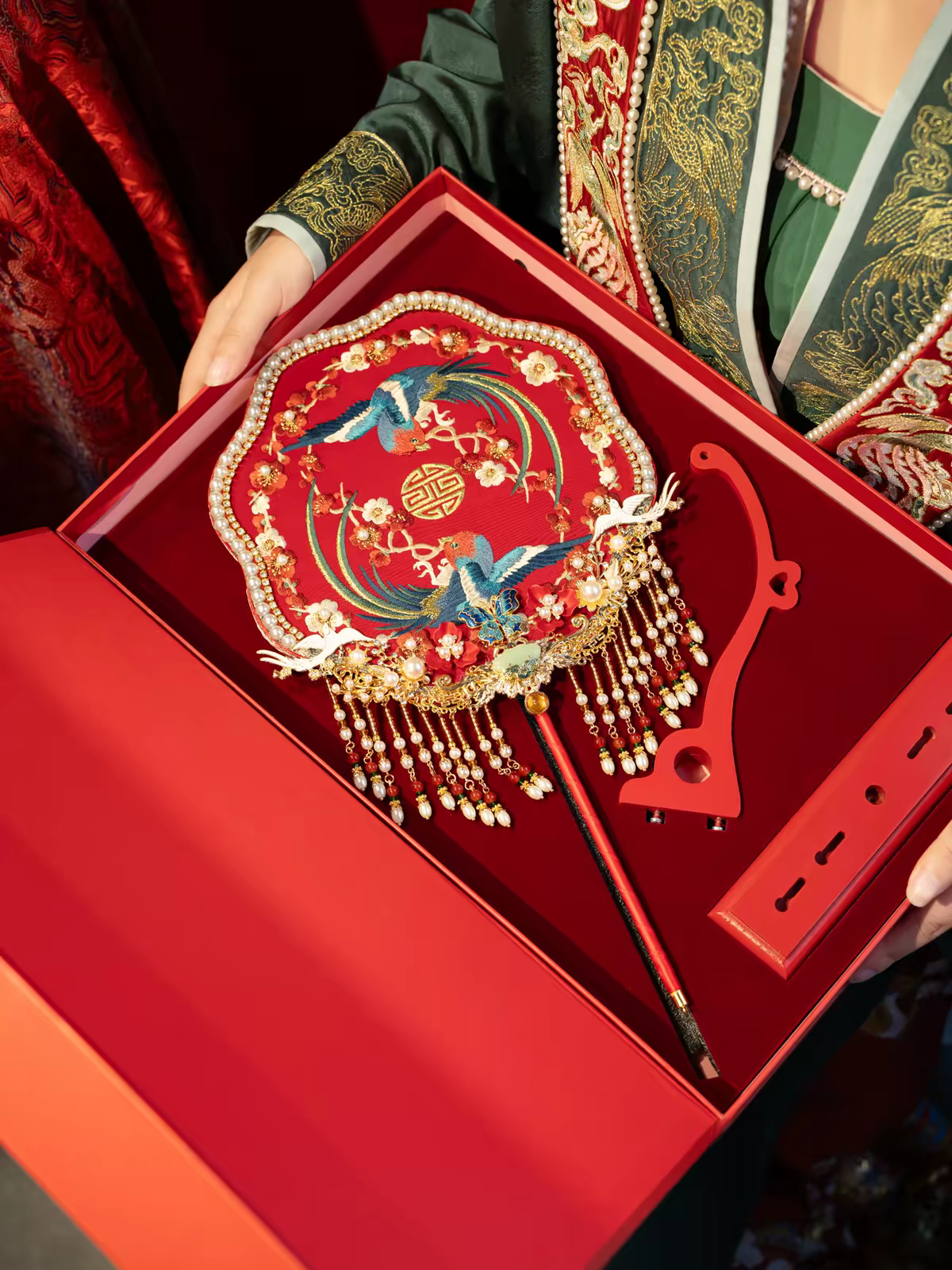 Double Happiness Wedding Fan – Traditional Chinese Bridal Fan, Perfect for Gifting