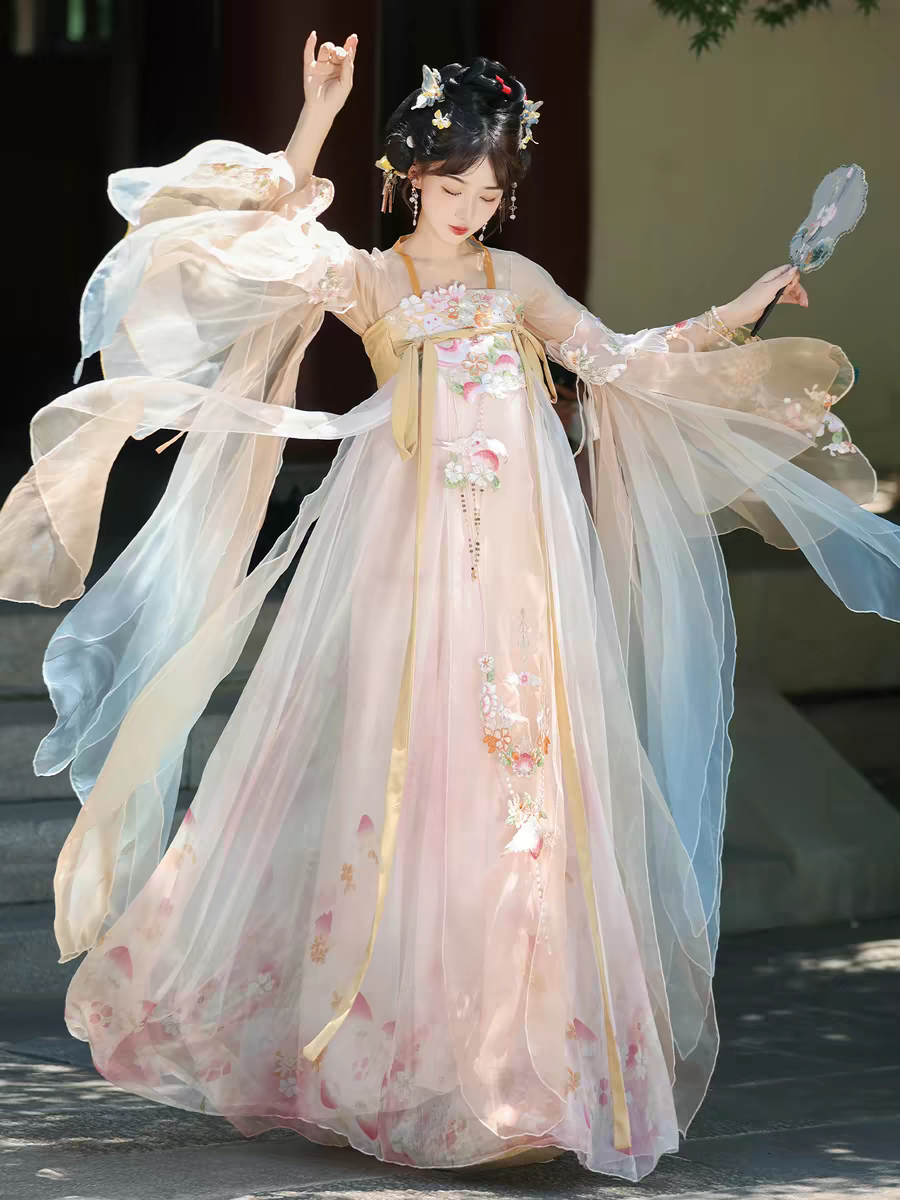 Fairy Hanfu Performance Costume – Ethereal Dance Dress for Stage, Photoshoot & Festival