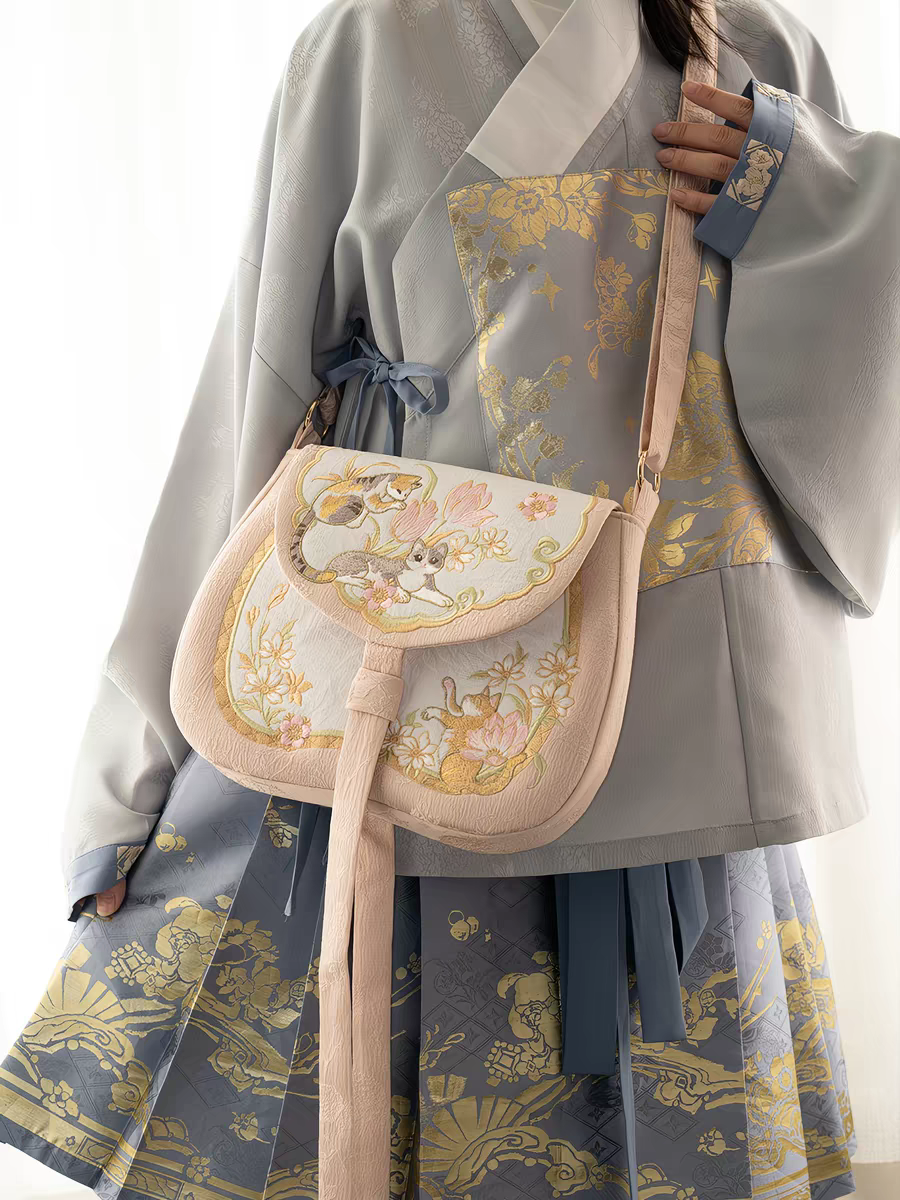 Cat Peddler Crossbody Bag – Traditional Chinese Design, Spacious & Lightweight, Fits Hanfu & Modern Outfits