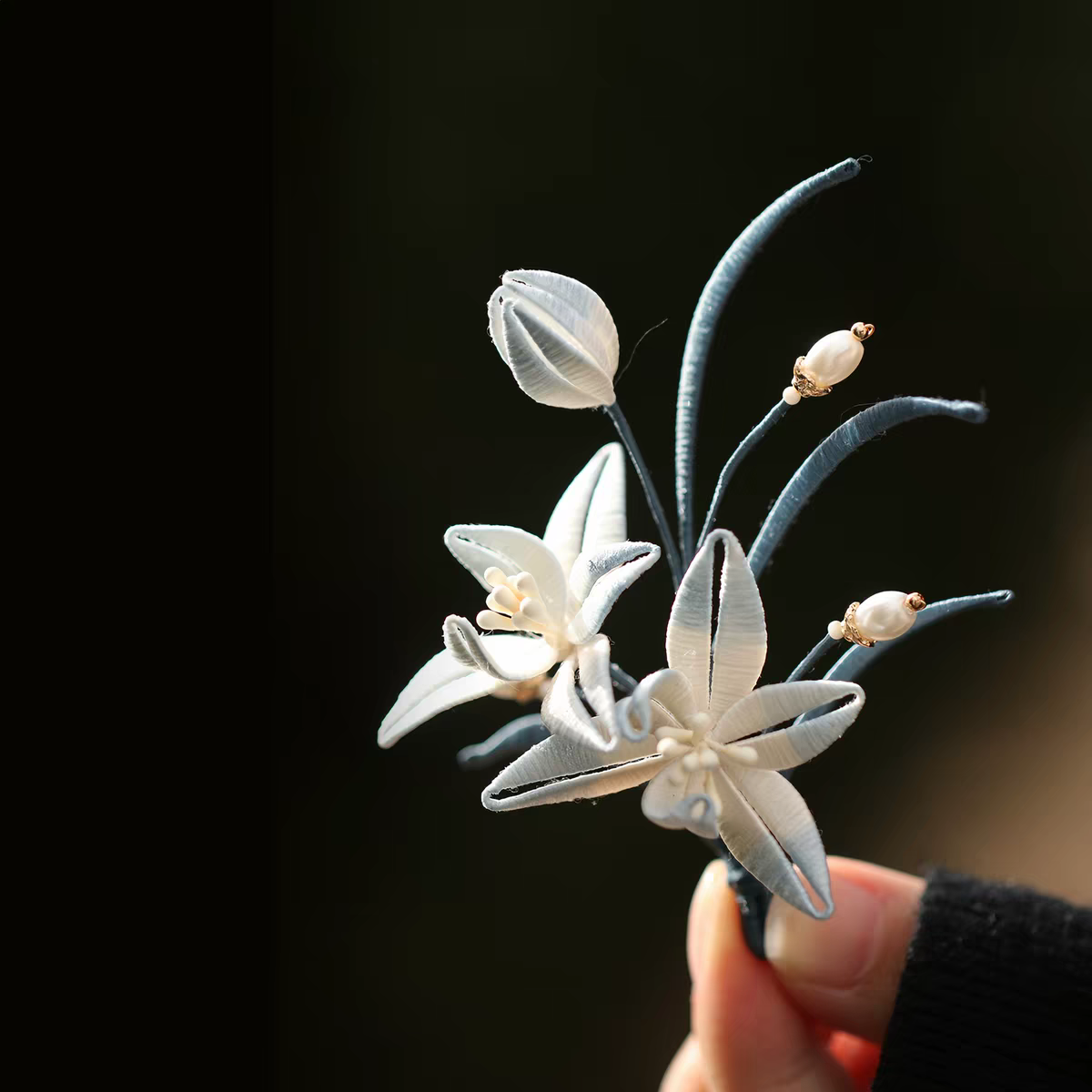 Chinese Twined Flower Hair Clip (Chanhua) – Intangible Cultural Heritage Silk Hairpin, Handmade Hair Accessory