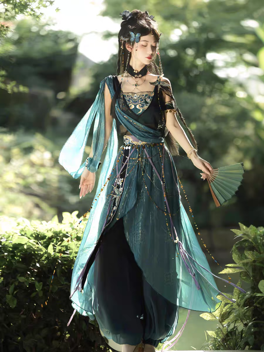 Hanfu-inspired Dunhuang Princess Costume Set — Exotic Western Regions Style with Outer Wrap, Tank Top & Lantern Pants