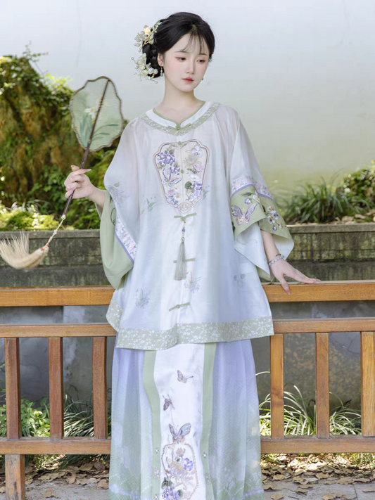 Qing Dynasty Hanfu Women’s – Elegant Chinese Traditional Dress full set Size SL