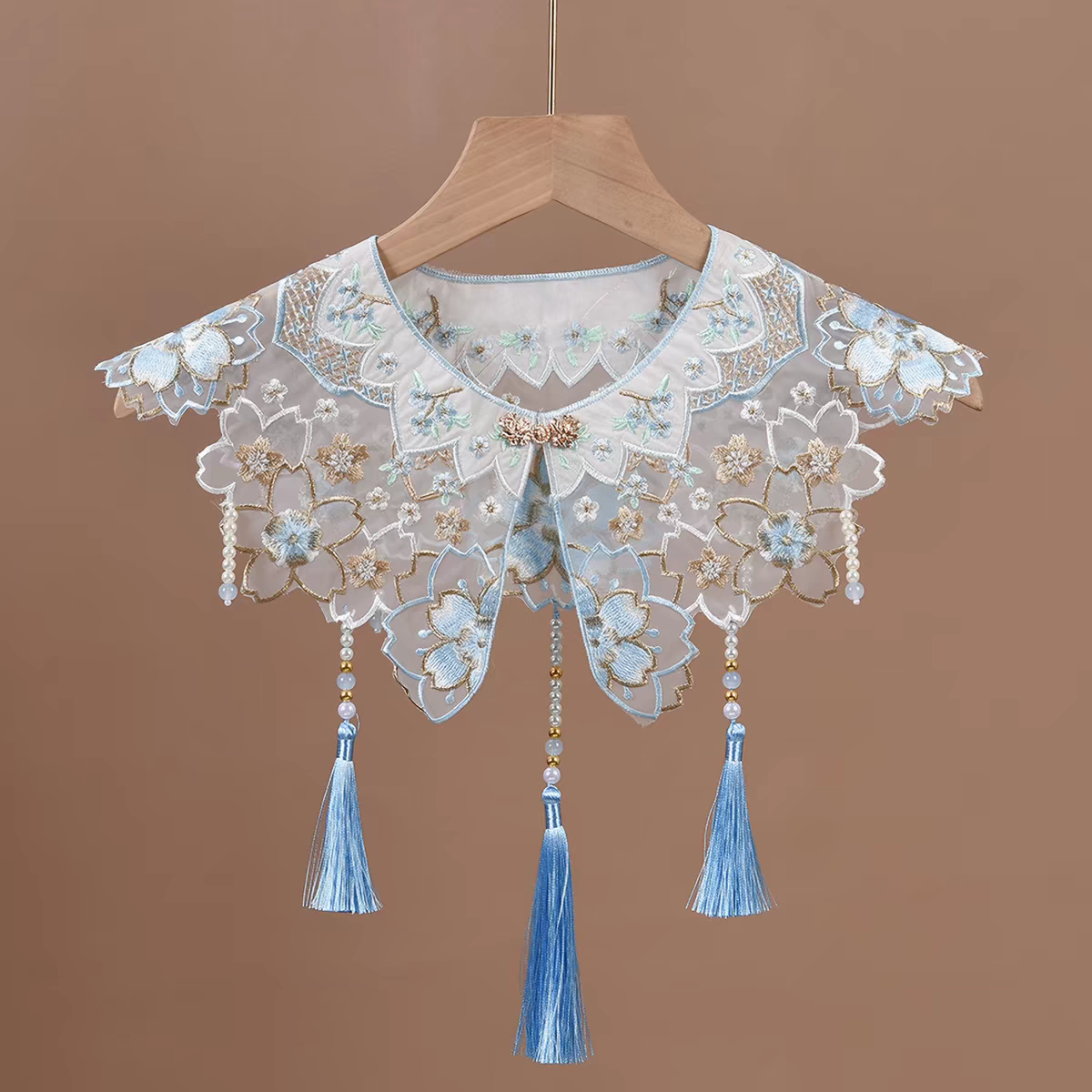 云肩Yunjian Chinese Cloud Collar – Traditional Embroidered Cape for Hanfu & Qipao