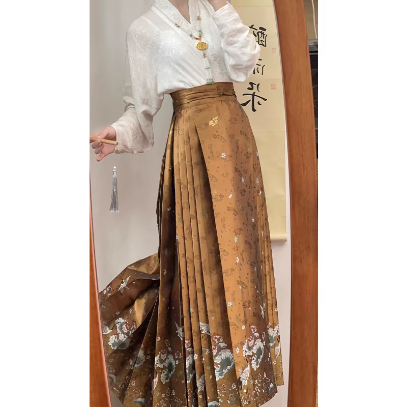 Skirt berwajah kuda dengan SL