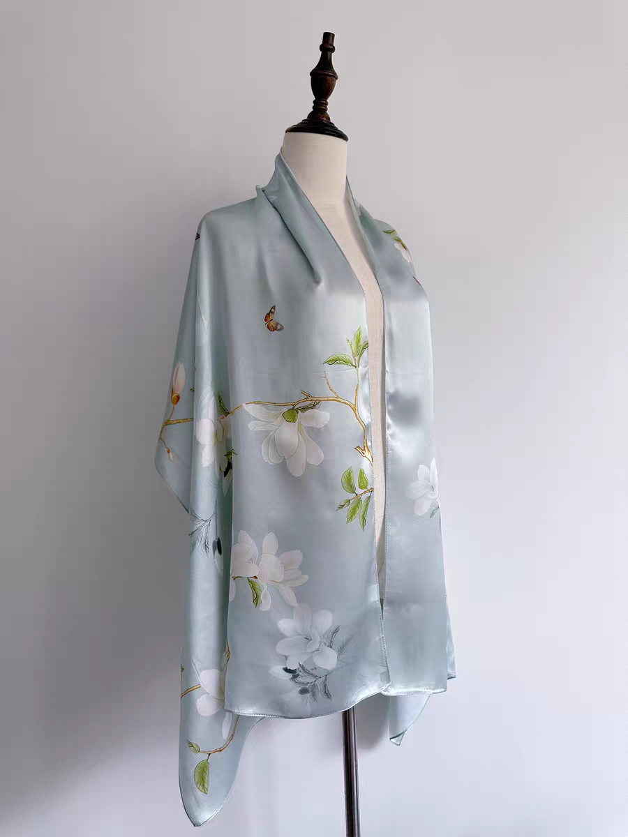 Guofeng Silk Scarf – Traditional Chinese Print Scarf for Hanfu, Qipao & Daily Wear