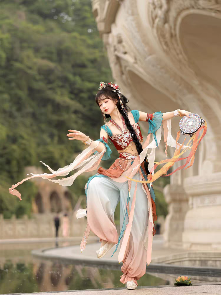Hanfu-inspired Exotic Dunhuang Flying Apsaras Set — Western Regions Princess Han-element Dance Costume